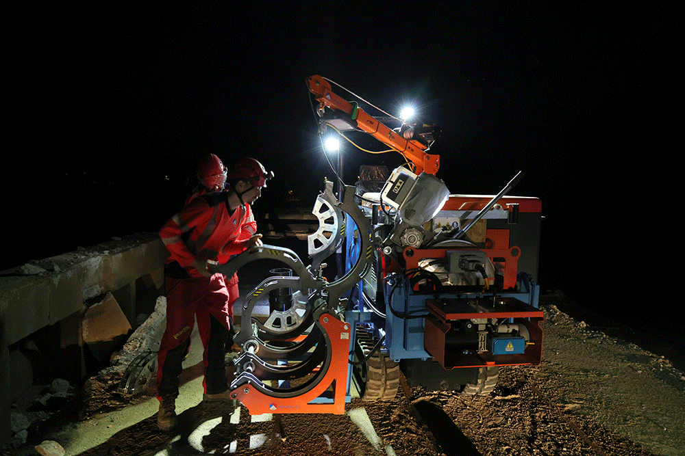 Unité mobile pour pose et soudure de conduites PEHD sur site, intervention en nocturne